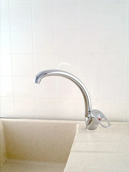 Смеситель для кухни с высоким изливом ЭВЕРЕСТ В59-024; 11598064