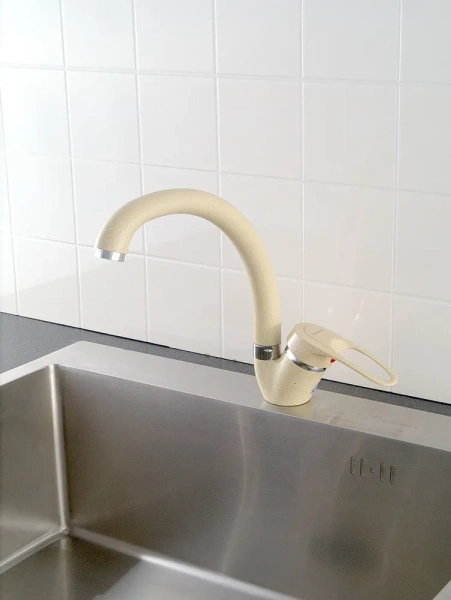 Смеситель для кухни с высоким изливом  ЭВЕРЕСТ В59-0259; 11597860